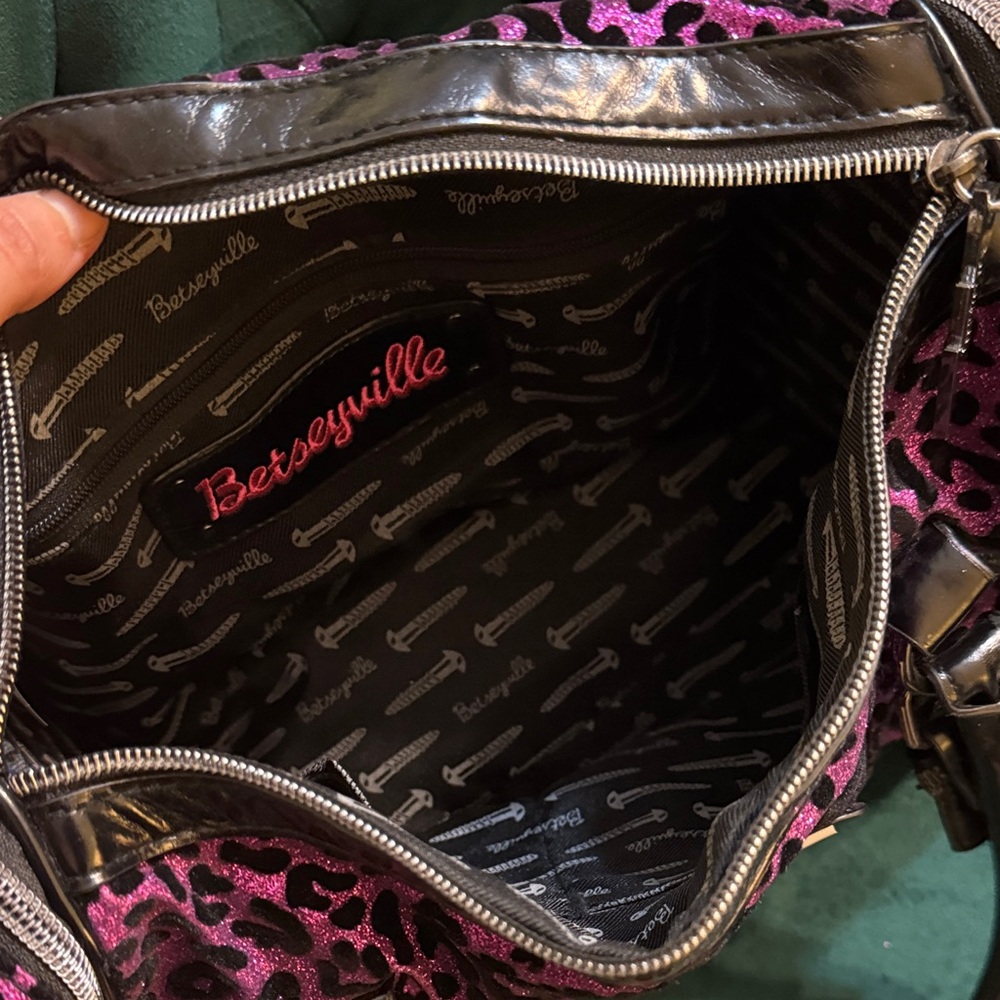 Rare Vintage Betseyville by Betsy Johnson Purple Leopard Print Satchel Handbag - Picture 6 of 6